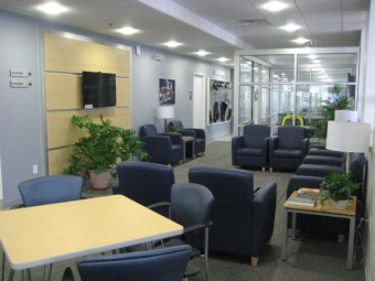 Customer Lounge - Strong Automotive